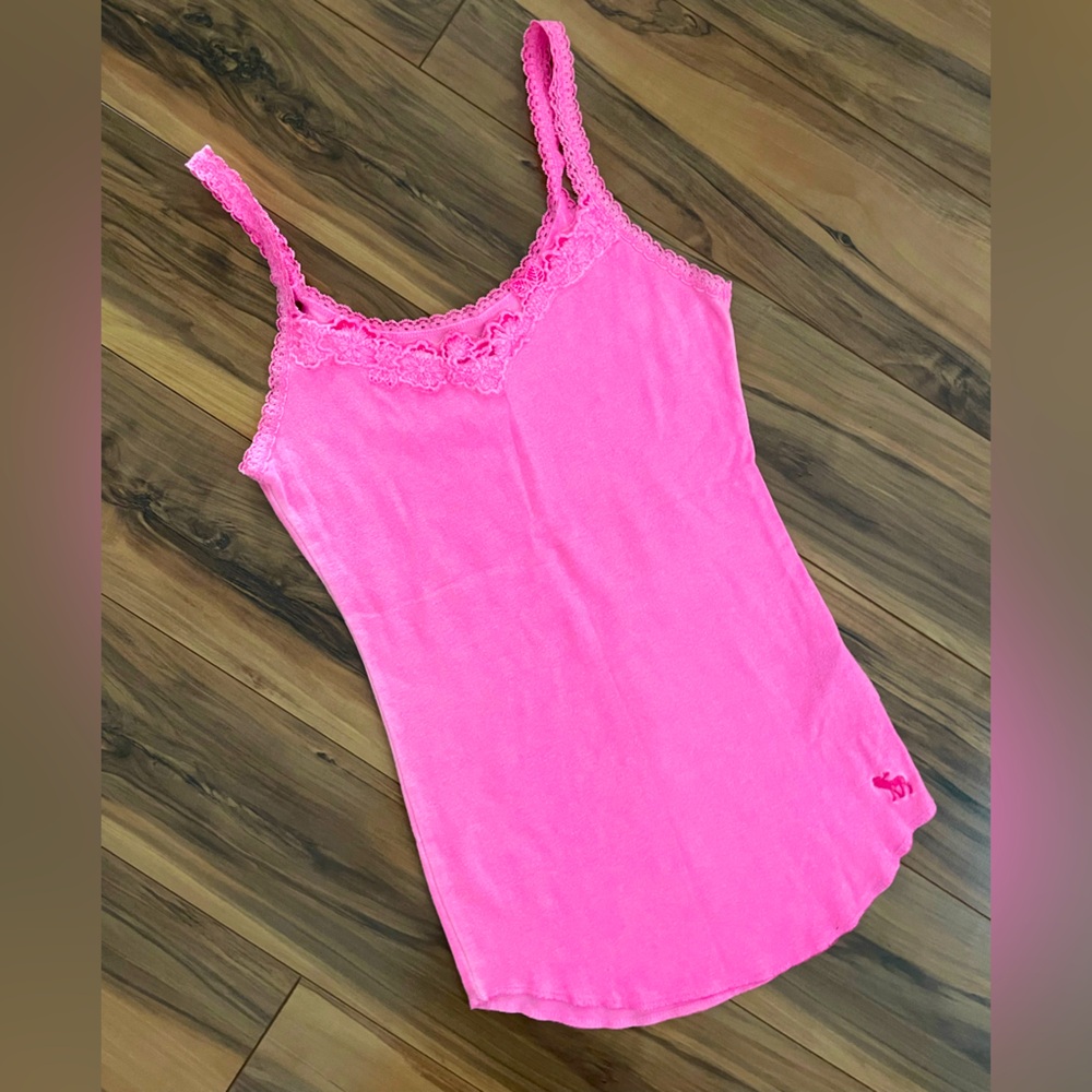 Abercrombie and Fitch Pink Lace Trim Women’s Tank super soft Top S vintage